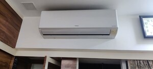 Furnished Amenities in 1 BHK Apartment at Lodha Amara, Kolshet Road – for Rent