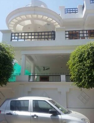 6+ BHK Independent House – Exterior View View at Vishal Khand - for Rent