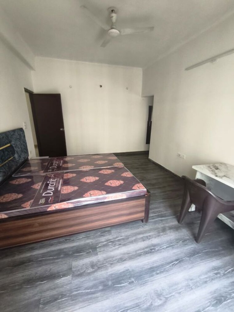 Living Room, antriksh-golf-view 3 Bedroom 1910 Sq.Ft. Apartment In Sector 78 Noida 10757412