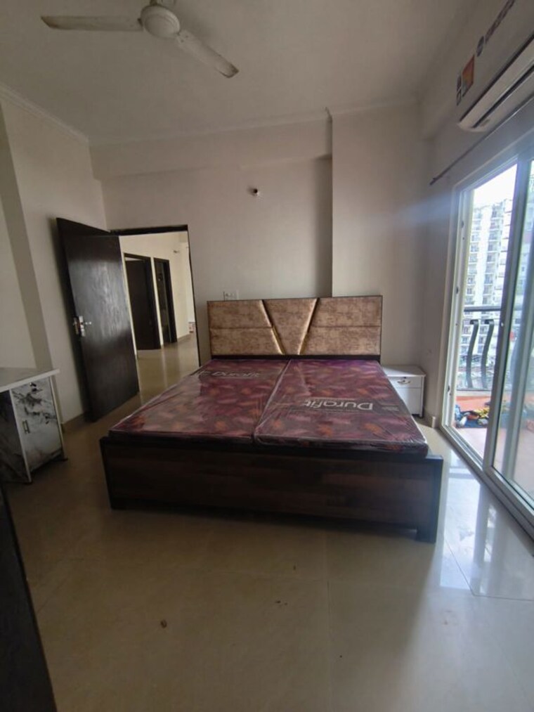 Bedroom, antriksh-golf-view 3 Bedroom 1910 Sq.Ft. Apartment In Sector 78 Noida 10757412