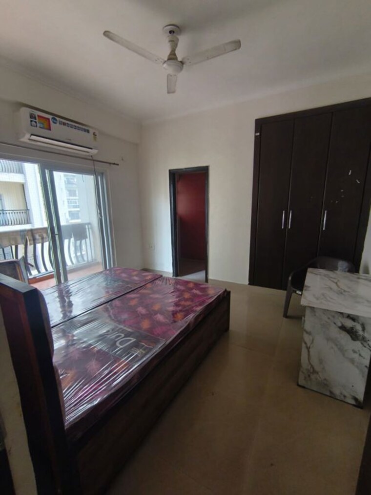 Bedroom, antriksh-golf-view 3 Bedroom 1910 Sq.Ft. Apartment In Sector 78 Noida 10757412