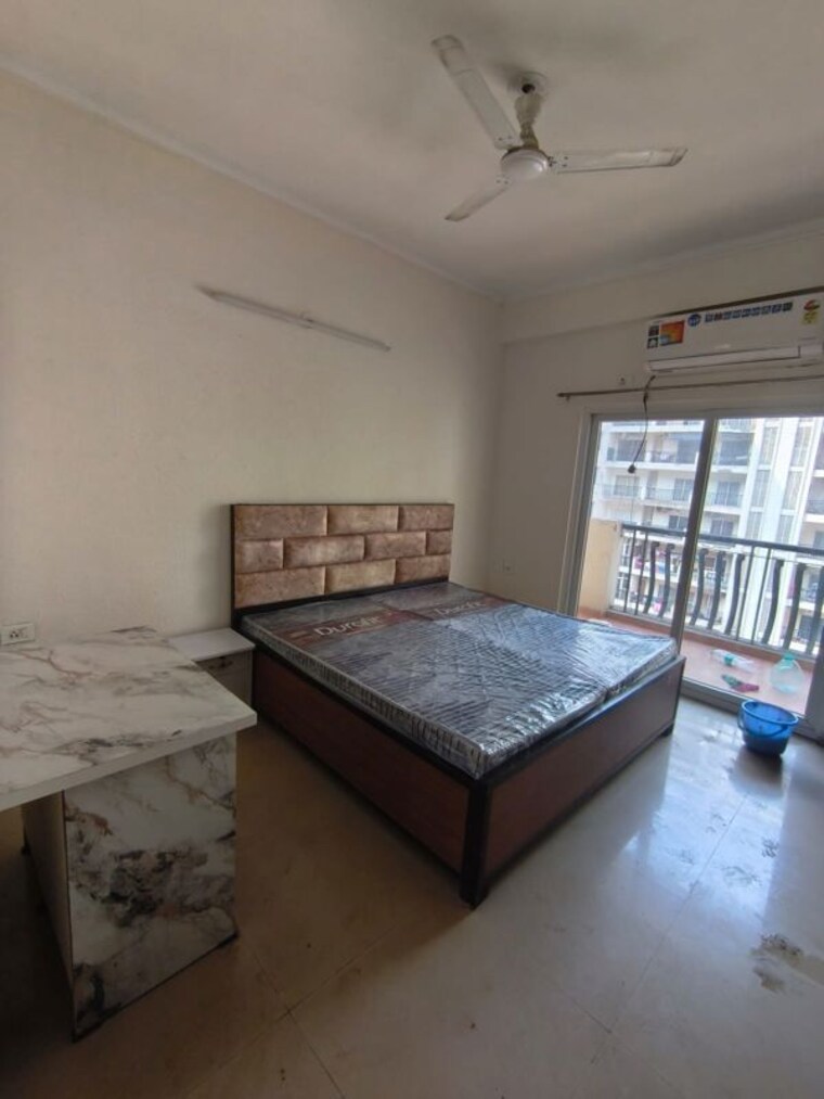 Living Room, antriksh-golf-view 3 Bedroom 1910 Sq.Ft. Apartment In Sector 78 Noida 10757412