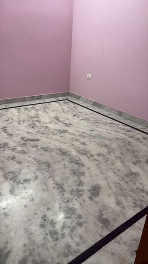 Room in 2 BHK Villa at Kendriy Vihar, Jankipuram – for Rent