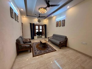 Living Room in 2 BHK Villa at SA Tower, Rahim Nagar – for Rent