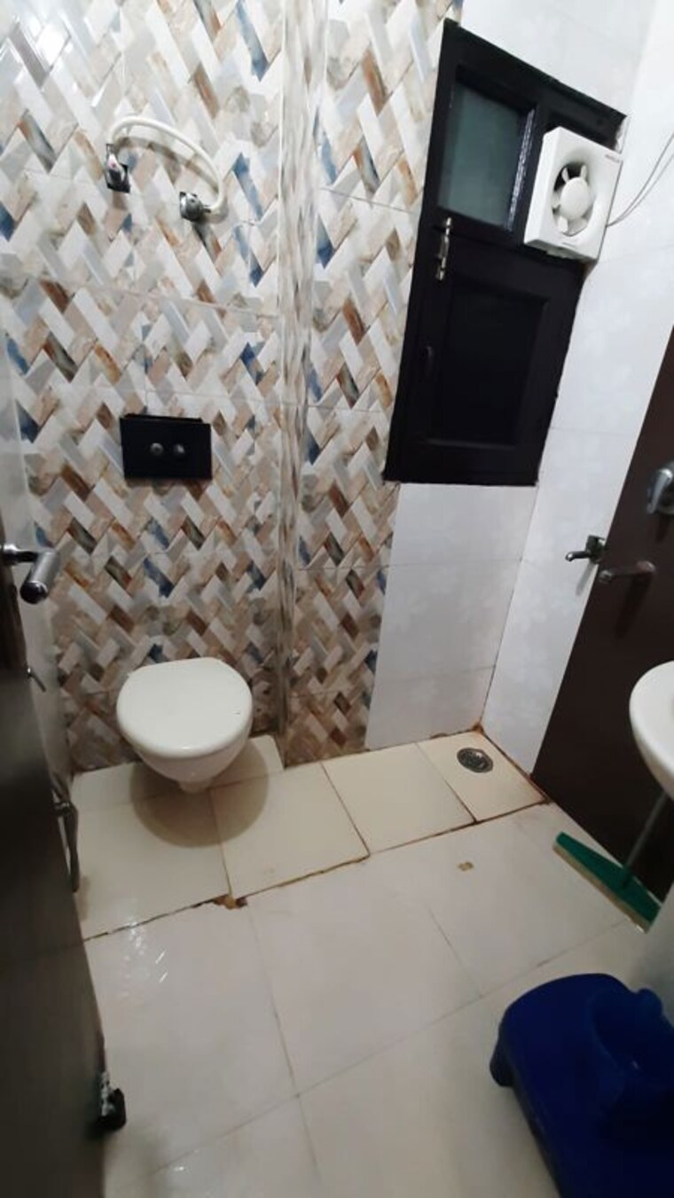 Team Area, hero-homes-palatial 2 Bedroom 1600 Sq.Ft. Apartment In Sector 104 Gurgaon 10757494