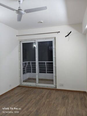 Room in 3 BHK Apartment at 3C Lotus Panache, Sector 110 – for Rent