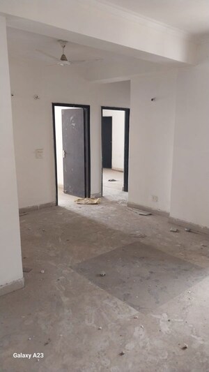 Room in 3.5 BHK Apartment at Techman Moti City, Gadana – for Sale