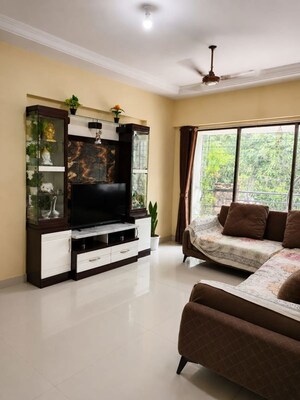 Living Room in 2.5 BHK Apartment at Ramdev Heights, Mira Road East – for Rent