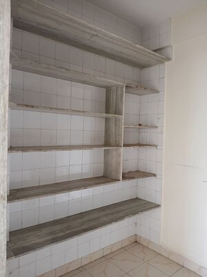 Room in 1 BHK Apartment at Airoli Sector 9a – for Rent