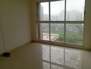 Room in 2 BHK Apartment at Lodha Palava Crown, Dombivli East – for Rent