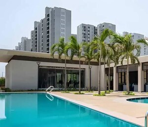 Swimming Pool in 2 BHK Apartment at Lodha Palava Crown, Dombivli East – for Rent