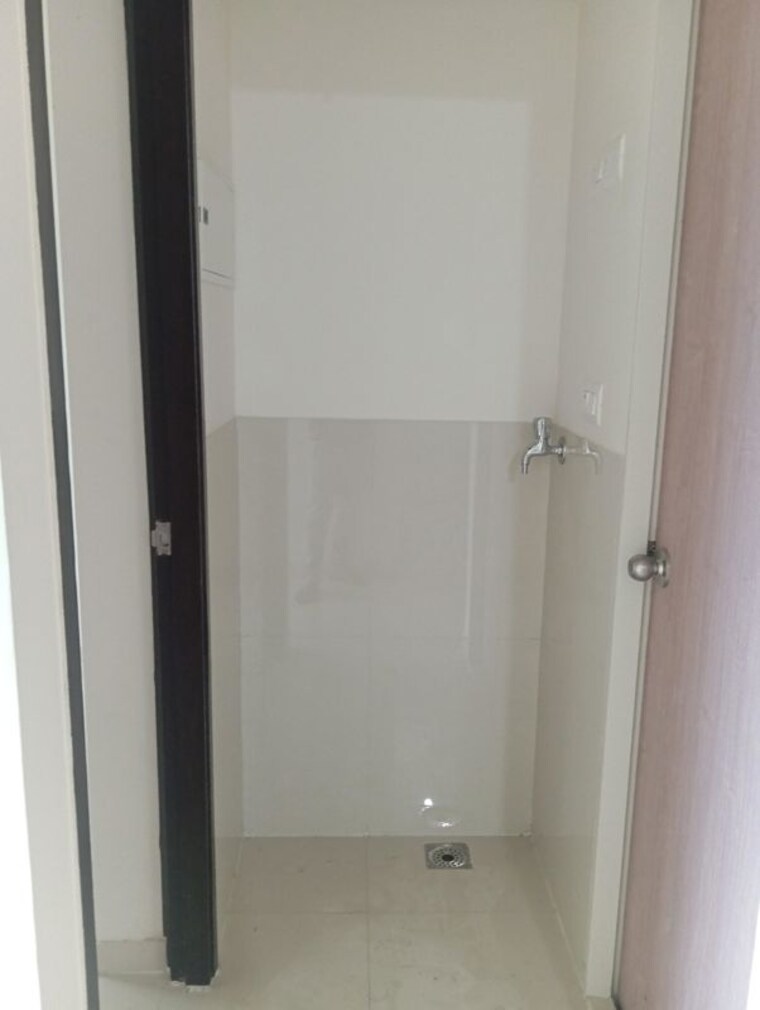 Bathroom, lodha-palava-crown 2 Bedroom 587 Sq.Ft. Apartment In Dombivli East Thane 10746266