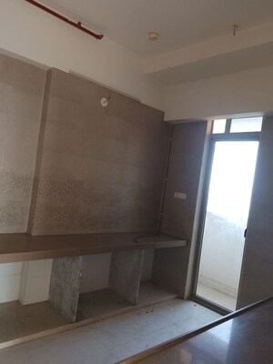 Room in 3 BHK Apartment at Sheth Beau Pride, Bandra West – for Rent