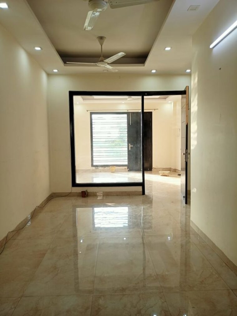 Room, signature-global-prime 2 Bedroom 834 Sq.Ft. Apartment In Sector 63a Gurgaon 10757631