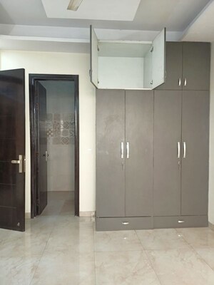 Building Lobby in 2 BHK Apartment at Signature Global Prime, Sector 63a – for Rent