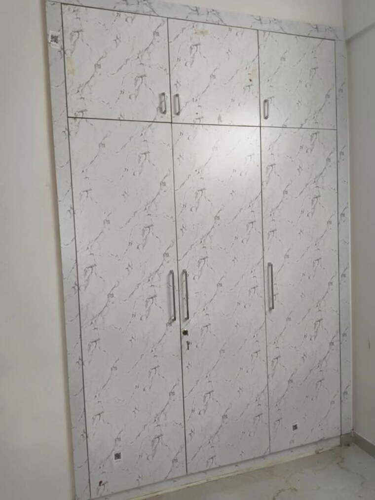 Bathroom, smart-world-gems 2.5 Bedroom 1185 Sq.Ft. Apartment In Sector 89 Gurgaon 10757639