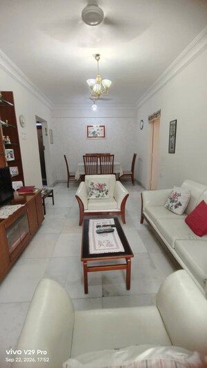 Team Area in 2 BHK Apartment at Sunglow Chs, Powai – for Rent