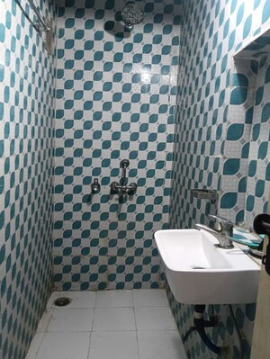 Team Area in 1 BHK Apartment at Sector 16b Dwarka – for Rent