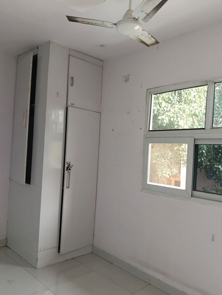 Room, sector 16b dwarka 1 Bedroom 850 Sq.Ft. Apartment In Sector 16b Dwarka Delhi 10757646