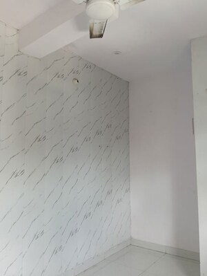 Room in 1 BHK Apartment at Sector 16b Dwarka – for Rent