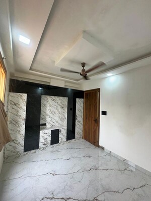 Room in 3 BHK Builder Floor at Lucky The Palm Valley, Sector 1 Greater Noida – for Sale