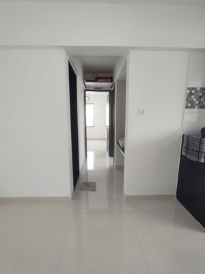 Room in 2 BHK Apartment at Amber Classic, Baner – for Rent