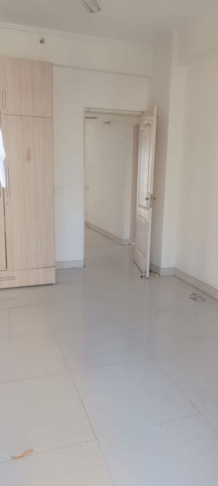 Bathroom, sector 76 3 Bedroom 1375 Sq.Ft. Apartment In Sector 76 Noida 10757745