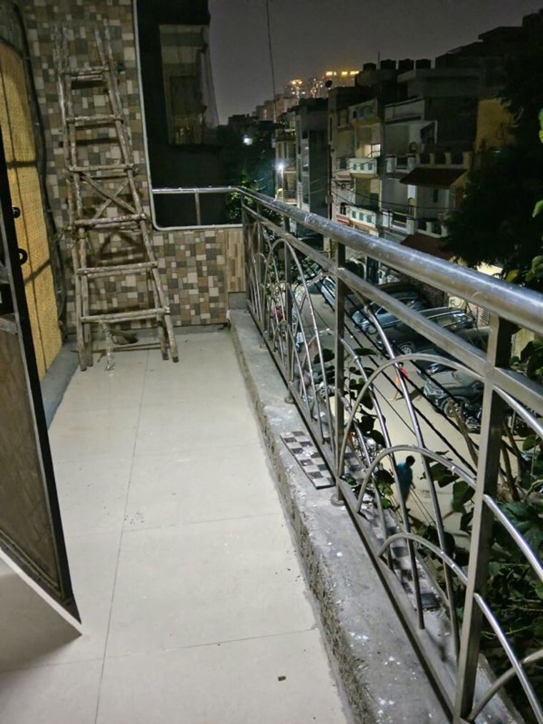 Balcony, indrapuram 3 Bedroom 1400 Sq.Ft. Builder Floor In Indrapuram Ghaziabad 10757751