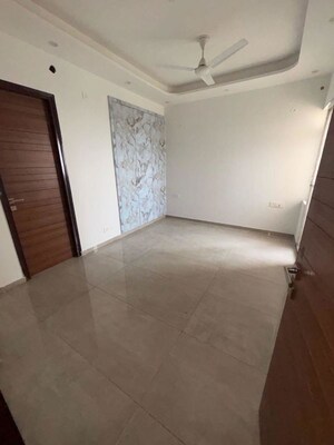 Room in 3 BHK Apartment at ACE Parkway, Sector 150 – for Rent