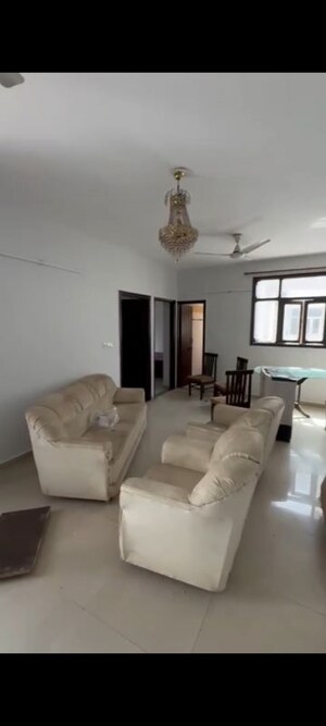 2 BHK Apartment For Rent in Omaxe Heights, Sector 86