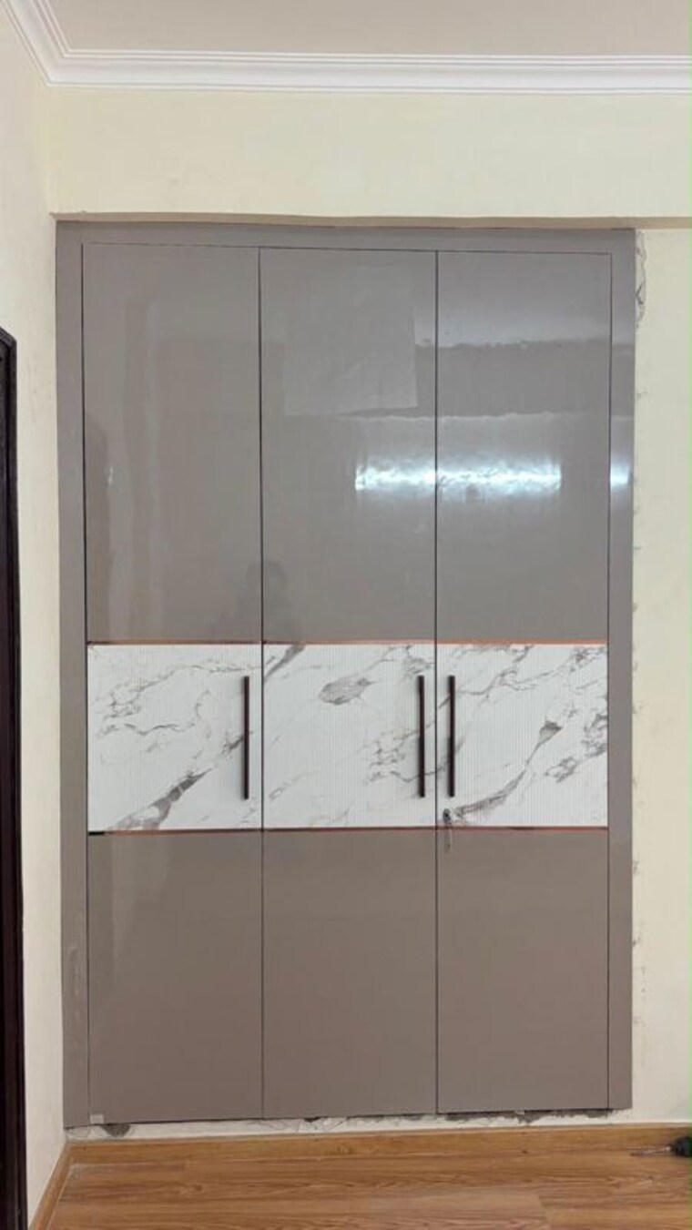 undefined, sector 78 3 Bedroom 1700 Sq.Ft. Apartment In Sector 78 Noida 10757783