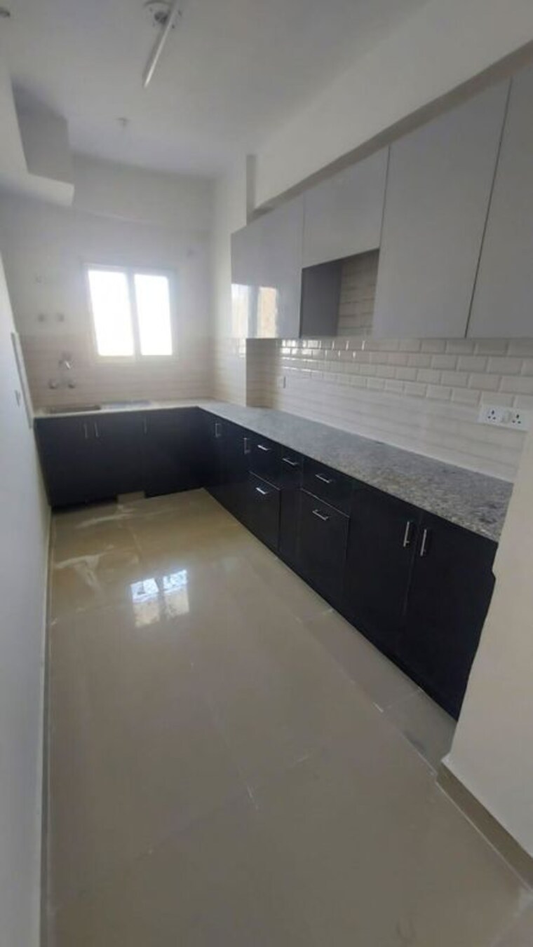 Kitchen, sector 78 3 Bedroom 1700 Sq.Ft. Apartment In Sector 78 Noida 10757783