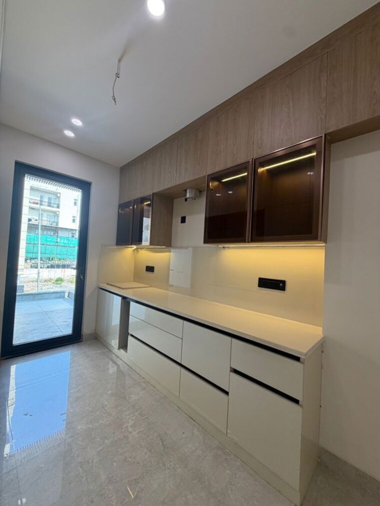 Kitchen, south city 2 4 Bedroom 270 Sq.Yd. Builder Floor In South City 2 Gurgaon 10757788