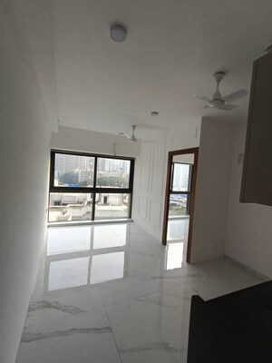 1 BHK Apartment For Rent in Level The Residences, Andheri West