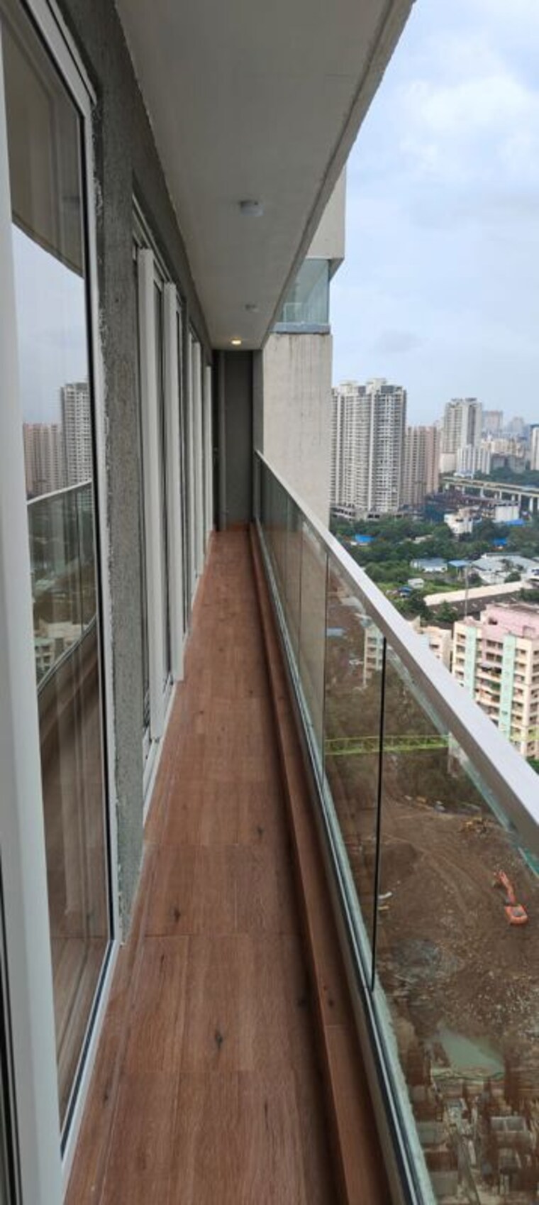 Balcony, one-indiabulls-thane-1 3 Bedroom 1140 Sq.Ft. Apartment In Pokhran Road No One Thane 10757789