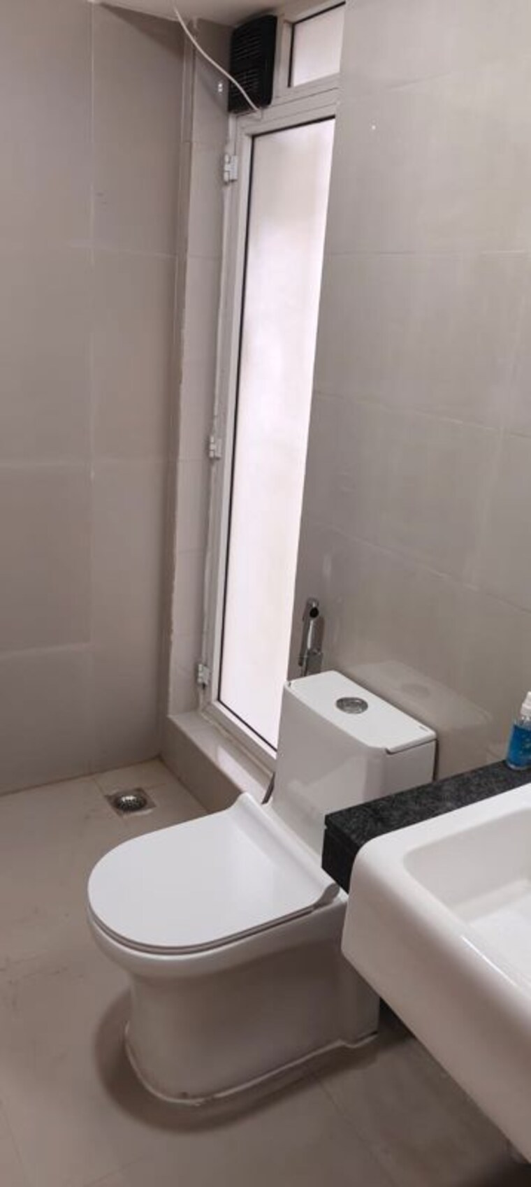 Bathroom, one-indiabulls-thane-1 3 Bedroom 1140 Sq.Ft. Apartment In Pokhran Road No One Thane 10757789