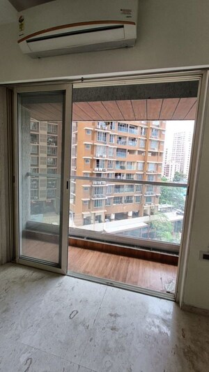 Room in 2 BHK Apartment at Ekta Tripolis, Goregaon West – for Rent