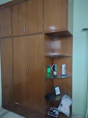 Furnished Amenities in 2.5 BHK Builder Floor at Sector 47 – for Rent