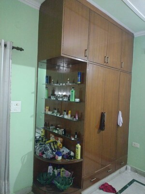 Furnished Amenities in 2.5 BHK Builder Floor at Sector 47 – for Rent