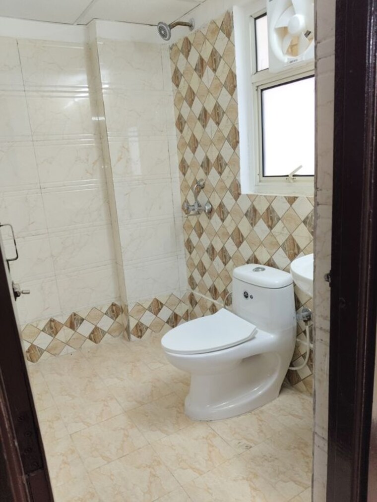 Bathroom, eureka-diya-green-city 2.5 Bedroom 1110 Sq.Ft. Apartment In Raj Nagar Extension Ghaziabad 10757747