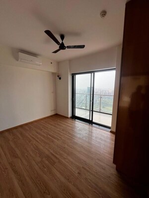 Room in 4 BHK Apartment at M3M Golf Estate, Sector 65 – for Sale
