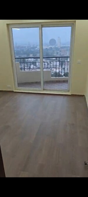 Room in 3 BHK Apartment at Ansal Crown Heights, Sector 80 – for Rent