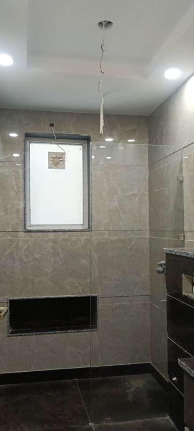 Bathroom, sector 28 3 Bedroom 250 Sq.Yd. Builder Floor In Sector 28 Faridabad 10757871