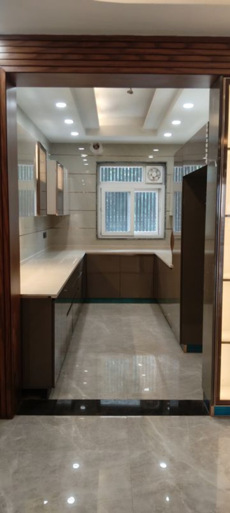 Kitchen, sector 28 3 Bedroom 250 Sq.Yd. Builder Floor In Sector 28 Faridabad 10757871