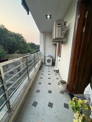 Balcony in 3 BHK Builder Floor at Anamika Enclave, Sector 14 – for Rent