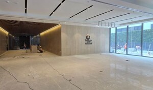 Office Space – Exterior View View at Turf Estate, Worli - for Rent