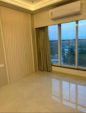 Room in 3 BHK Apartment at The Wadhwa Atmosphere, Mulund West – for Rent