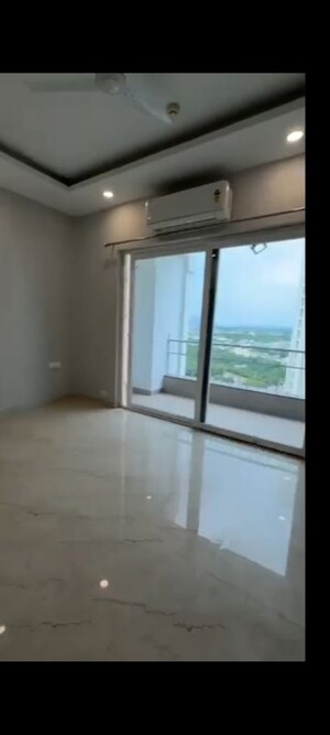 Room in 4 BHK Apartment at The 3C Lotus 300, Sector 107 – for Rent