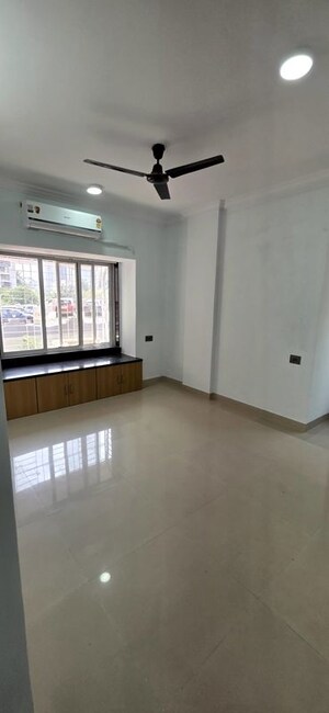 2 BHK Apartment For Rent in HDIL Dheeraj Diamond, Malad West