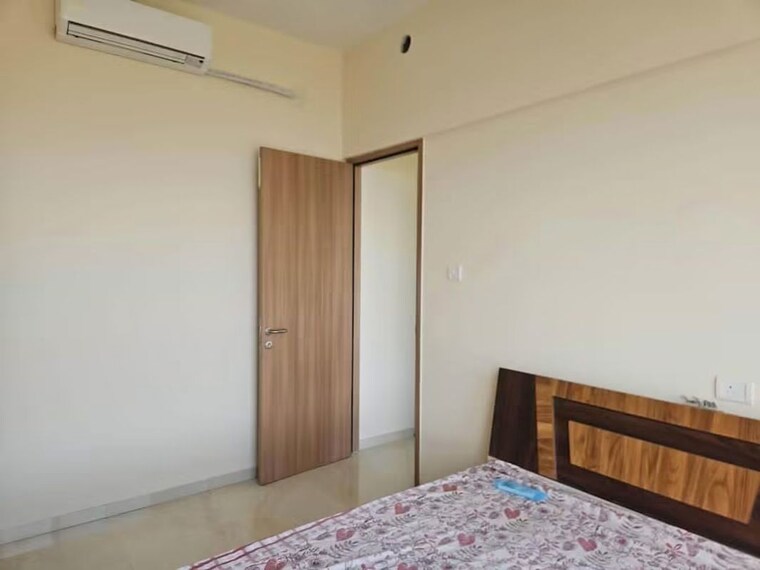 Room, neumec-elegance 1 Bedroom 715 Sq.Ft. Apartment In Lower Parel Mumbai 10757930